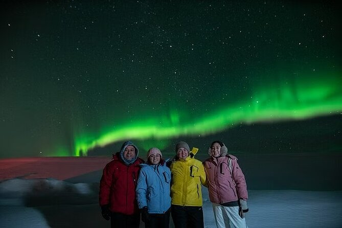 Small Bus Northern Lights Tour From Reykjavik @ 9:30 Pm - Booking Information