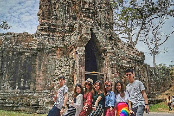 Small Group: Angkor Wat Tour With Sunset - Inclusions and Exclusions