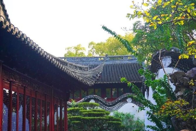 Small Group: Shanghai Day Tour of Seeing the Old and New