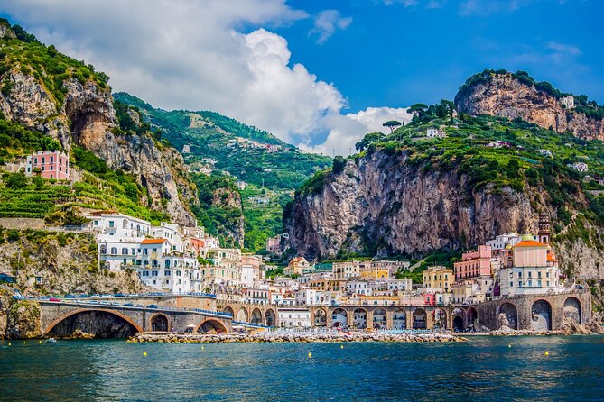 Sorrento Serenade Stroll: A Romantic Escape - Romantic Stroll Through Sorrentos Streets