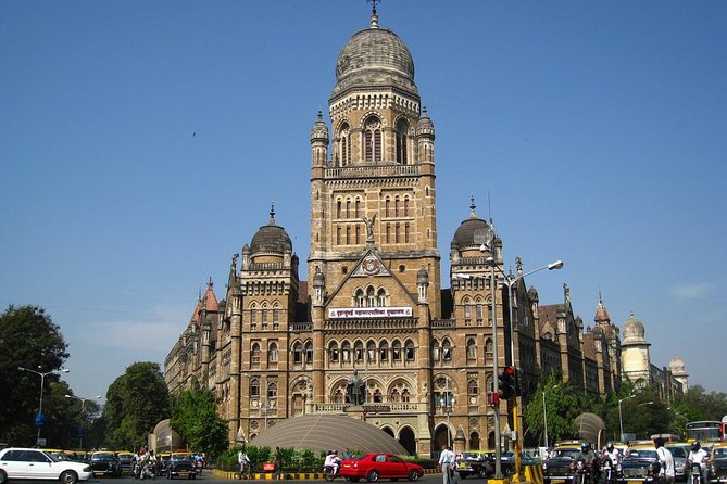 South Mumbai City With Dharavi Slum Tour in Private Vehicle