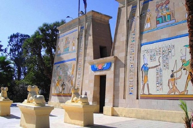 Special Offer to Visit Giza Pyramids and the Pharaonic Village. - Reservation