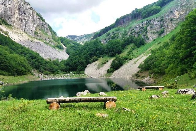 Stabanska Lakes Hiking Tour - Tour Inclusions