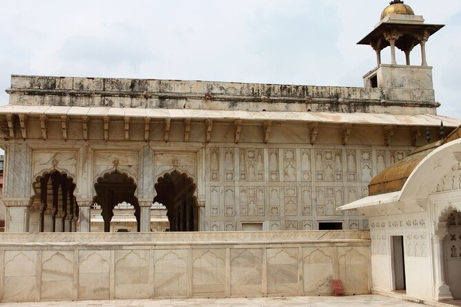 Taj Mahal Tour by Gatimaan Express Train - Pickup and Departure