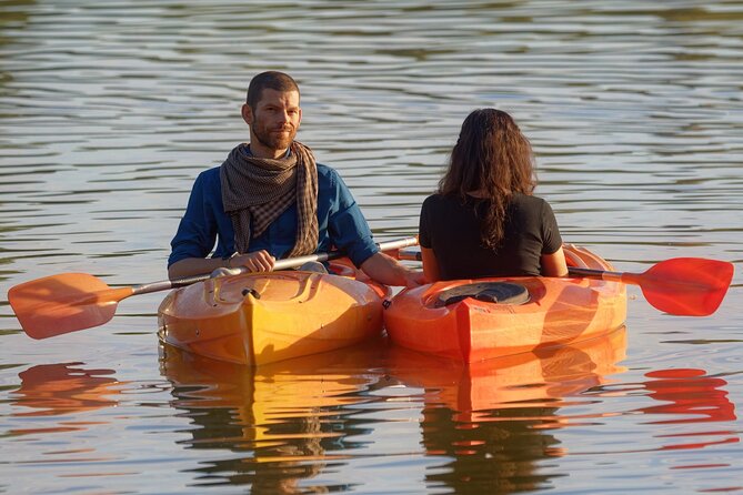 Tel Aviv Beach: Kayak Rental at Beach Club - Meeting Point Information