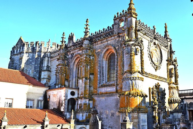 Tomar Convent of Christ and Fátima Sanctuary Private Day Tour - Itinerary Overview