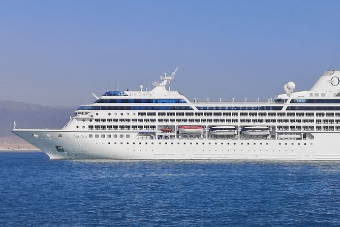 TOUR IN SALALAH CRUISE SMALL GROUP AIDA, MSC, Costa - Exclusions and Meeting Point