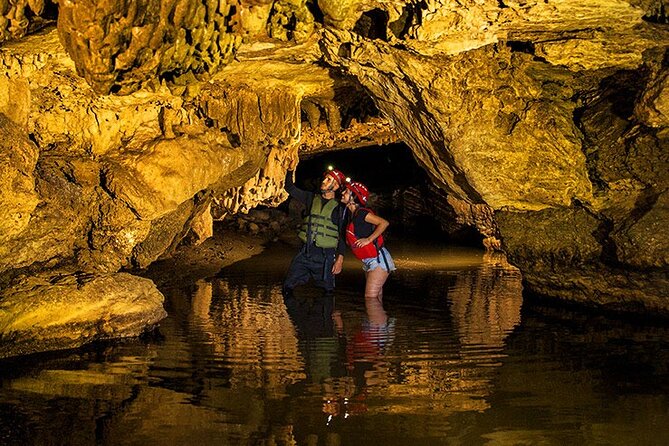 Tour to Río Claro and La Caverna Del Cóndor