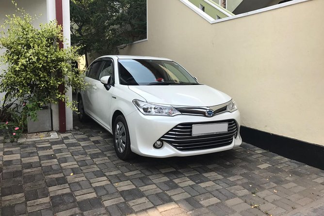 Transfer Between Colombo Airport (Cmb) and Sky Gardens, Colombo