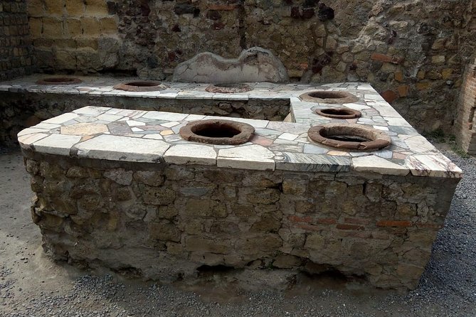 Transfer From Salerno Area to Naples With a 2hr Stop at Pompeii (1-8 Pax) - Stop at Pompeii