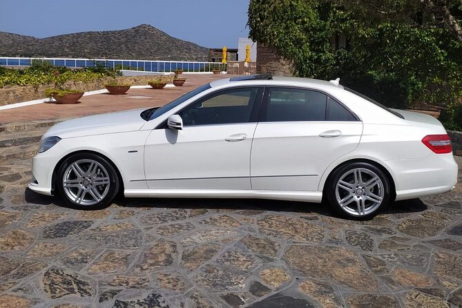 Transfer Heraklion Airport to SISSI Area up to 7 Customers - Pickup Point Information