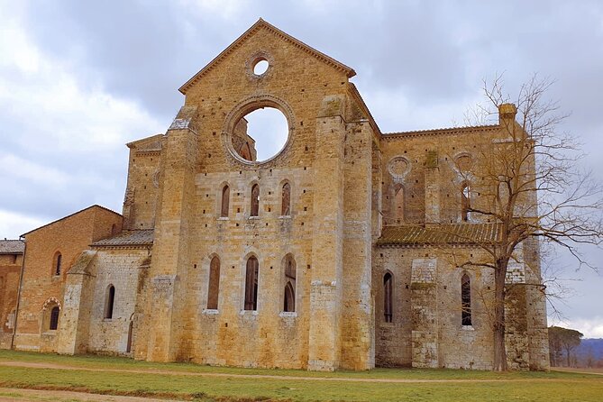 Tuscan Legends Tour: The Sword in the Rock & the Black Rooster - Pickup Details