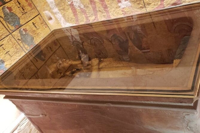 Unveiling the Boy Kings Secrets: King Tuts Tomb (All-Inclusive) - Tutankhamuns Treasures Revealed
