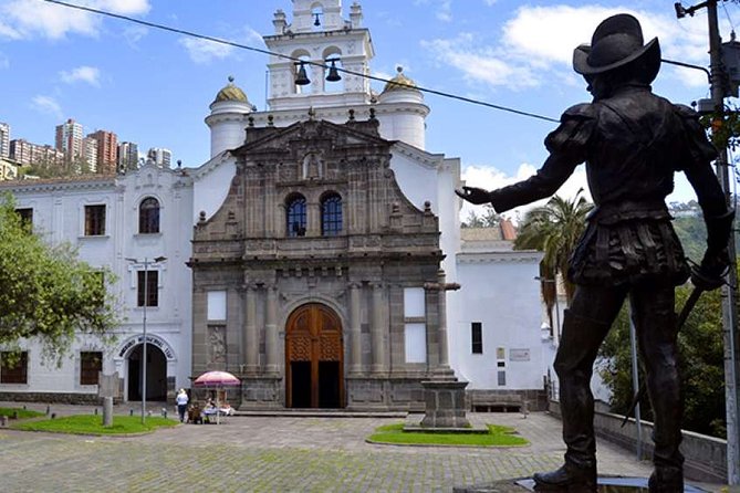 Urban Art and Gastronomy in Quito - Tangol: Your Tour Guide