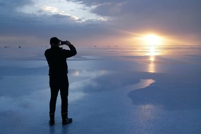 Uyuni Salt Flats: Full Day With Sunset and Starlight Tour. - Transportation Details