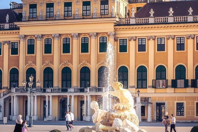 Vienna Day Tour From Prague With Private Transfer and Local Guide - Exploring Vienna With a Guide