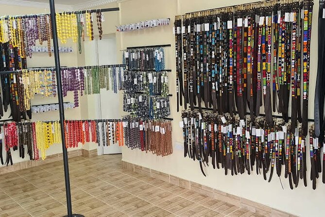 Visit to Kobe Beads Factory in Nairobi With Pick-Up and Lunch - Meeting Point Options