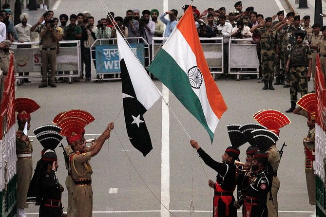 Wahga Border Flag Ceremony & Shalimar Garden Private Tour - Inclusions