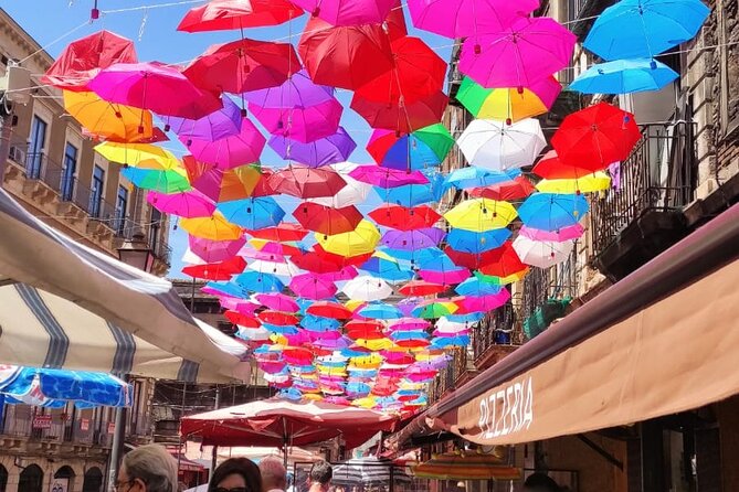 Walking Tour, City Highlights and Street Food