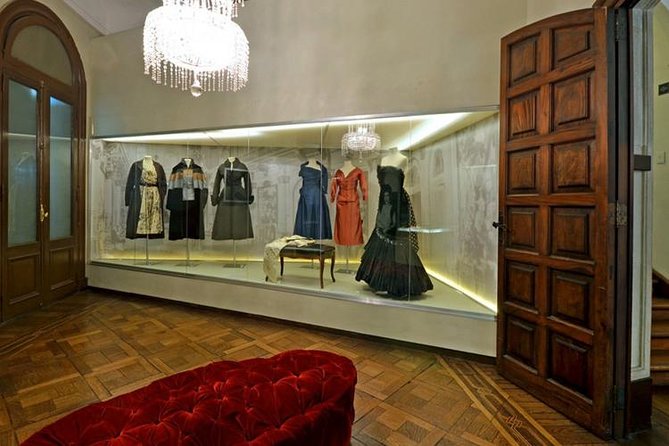 Walking Tour of Buenos Aires With Evita Peron Museum - Tour Highlights