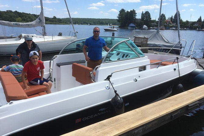 Wannsee Lake Private Boat Tour With Hotel Pick-Up From Berlin - Pickup Options