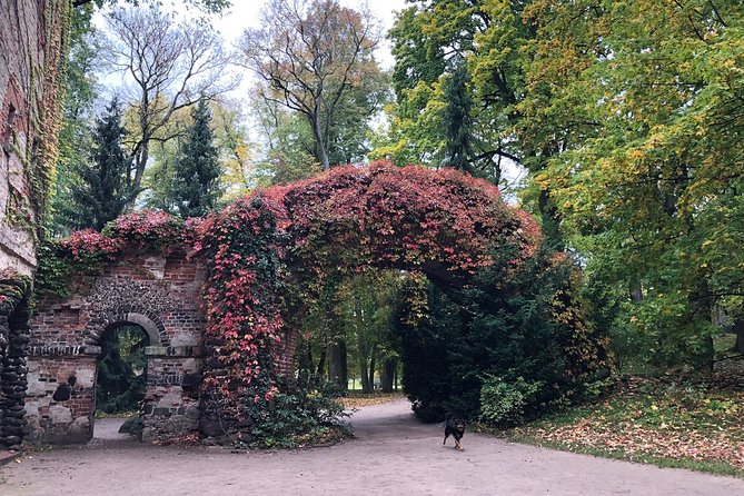 Warsaw Outskirts – 6 Hour Tour With a Local Historian