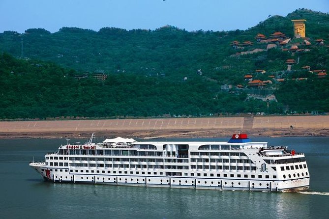 Yangtze River Deluxe Cruise 4d/3n From Chongqing to Yichang - Start Time and Additional Info