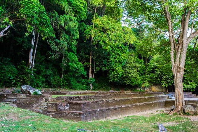 Yapahuwa Ancient Kingdom From Habarana