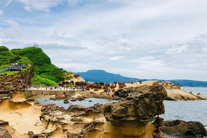 Yehliu & Jiufen & Shifen Day Tour (Departure From Ximending) - Customer Reviews