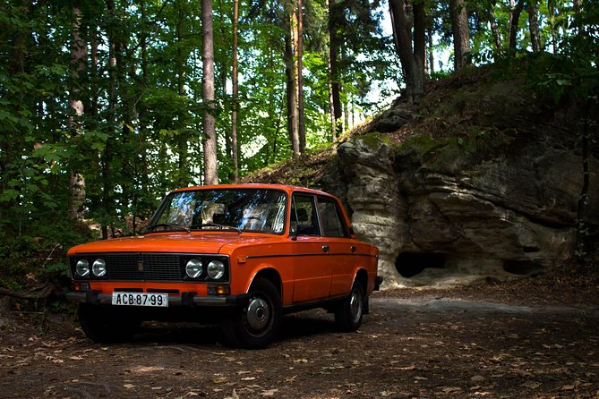Yerevan Tour in a Retro Lada With Drinks (Yerevan City Tour) - Pickup and Start Details