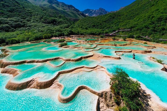 3-Day Classic Chengdu to Jiuzhaigou and Huanglong Flight Tour - Tour Overview