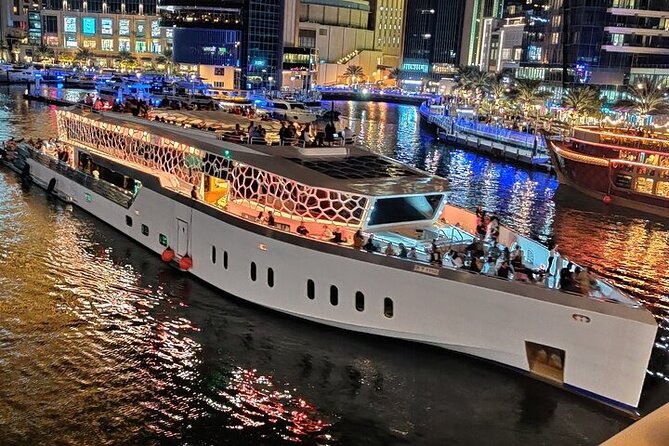 3 Hours Lotus Yacht Cruise With Dinner - Good To Know