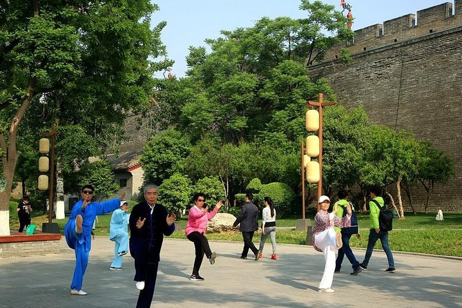 3 Hours Xian Local Leisure Experience Tour: Stroll in the Park & Play Ping-pong - Good To Know
