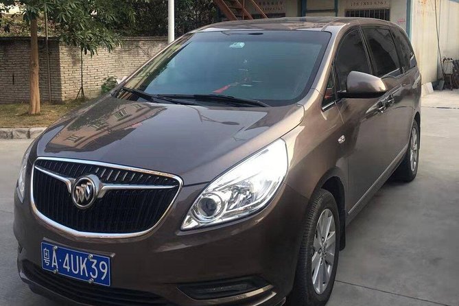 1-Day Beijing Private Tour: Mutianyu Great Wall and Hutong Rickshaw Riding - Accessibility Information