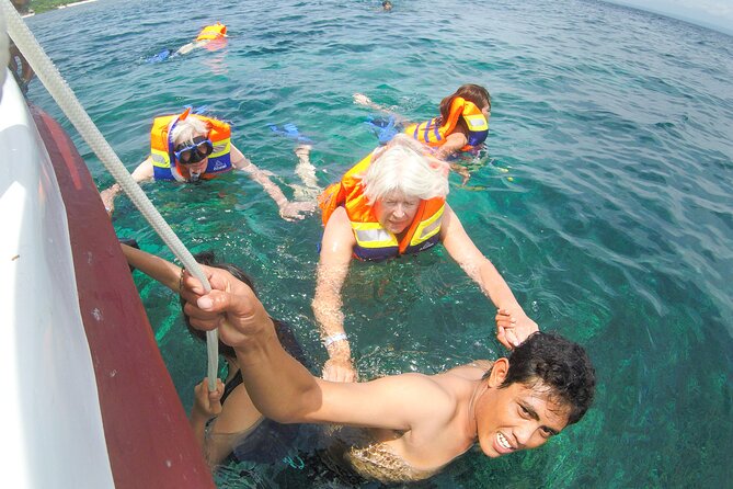 1 DAY Enjoy Lembongan Island! Snorkeling + Mangrove Exploration + Sightseeing on the Island Such as the Scenic Spot Devils Tears / Marine Sports Enjoyment Banana Boat / Transfer Included - Directions and Recommendations