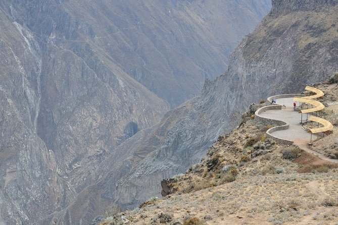2-Day Colca Canyon Tour With Optional Transfer to Puno - Inclusions and Amenities