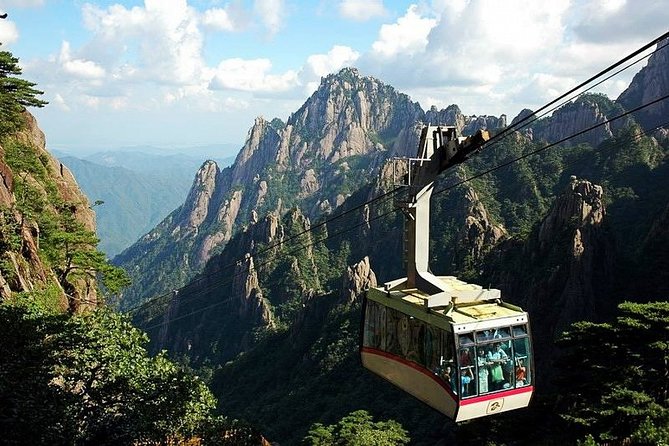 2-Day Huangshan and Hongcun Village Private Tour From Hangzhou by Bullet Train