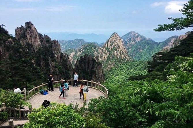 2-Day Mt Huangshan and Hongcun Village Private Tour From Nanjing by Bullet Train - What to Expect