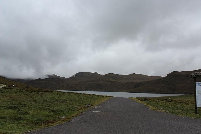 2-Day Private Tour to Termas De Papallacta Spa & Antisana Volcano - Pickup and Transportation
