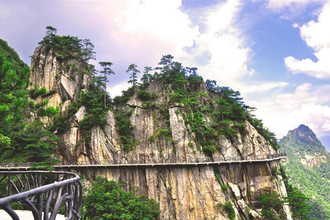 2-Day Private Trip to Shaolin Temple and Sanhuang Village Resort From Beijing - Additional Details