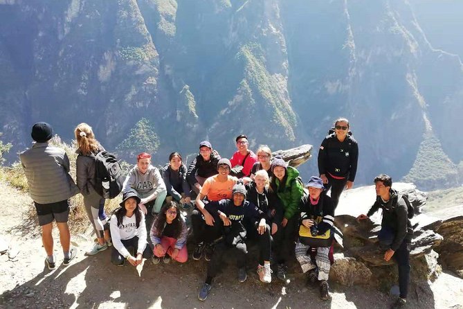 2 Days Tiger Leaping Gorge Hiking Tour by Public Coach - Inclusions and Exclusions