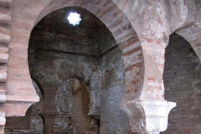 2-hour Tour of the Alhambra and Albaicín Bajo - Included Services