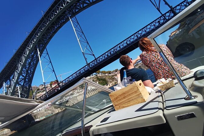2h Private Boat Trip for Two With Tasting in Porto - Activity Details