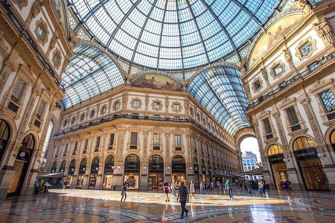 2H Private Tour of the Historic Center of Milan and Photo Shoot - Pricing Information