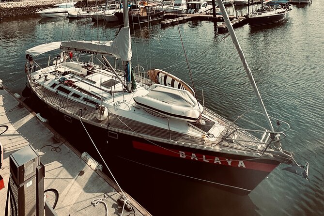 2h Sailboat Tour : Discover the Lisbon Riviera - Inclusions and Amenities