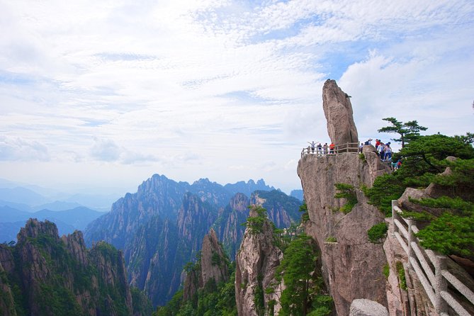 3-Day Mount Huangshan Private Tour With Hongcun Village and Tunxi Old Street - The Sum Up