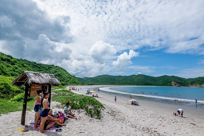 3-Day Tour to Salinas and Montañita From Guayaquil - Dining Experience