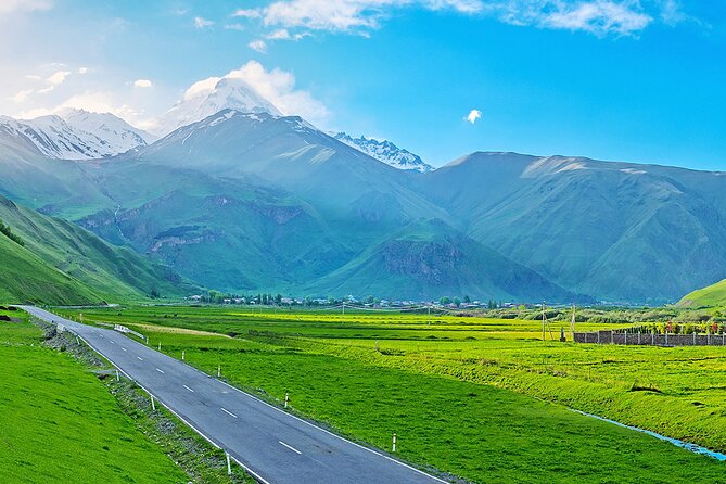 3-day Trekking Tour to Kazbegi - Pickup Details
