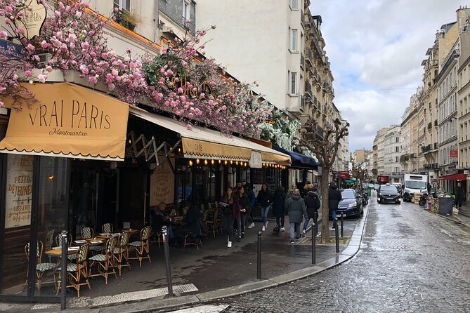 4 Hours Paris Private Montmartre Walking Tour and Seine River Cruise - Operator Details and Pricing