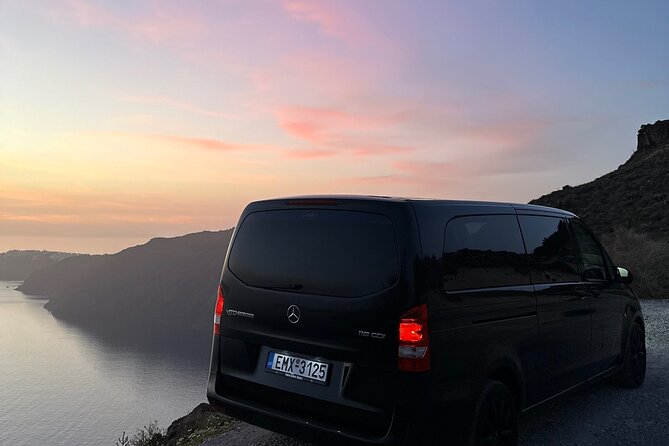 4 Hours Private Sightseeing Tour in Santorini - Booking Information